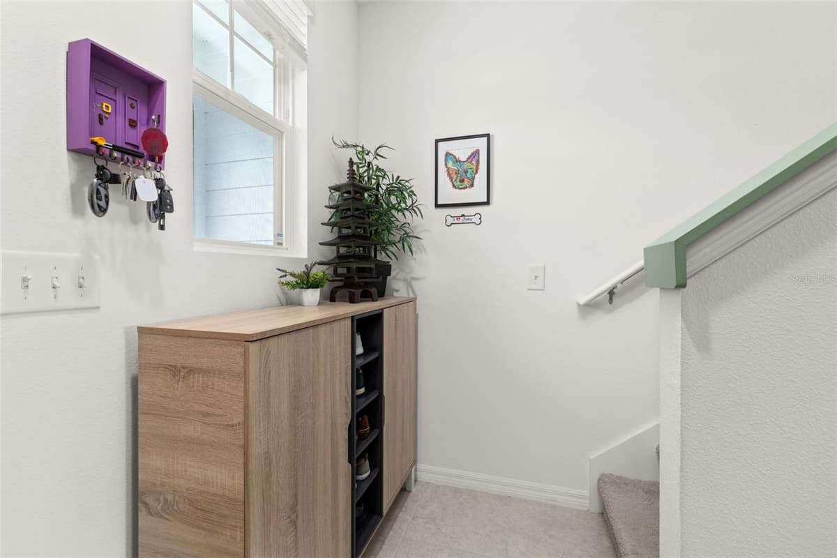 161 MANDOVI STREET — photo 24 of 51