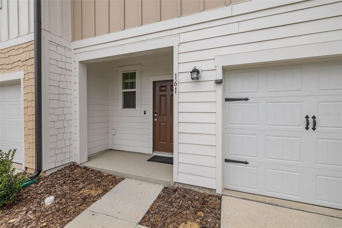 161 MANDOVI STREET — photo 6 of 51