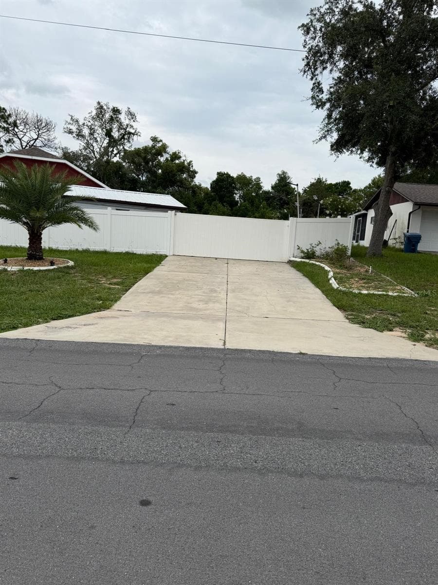 4470 GONDOLIER ROAD — photo 35 of 38