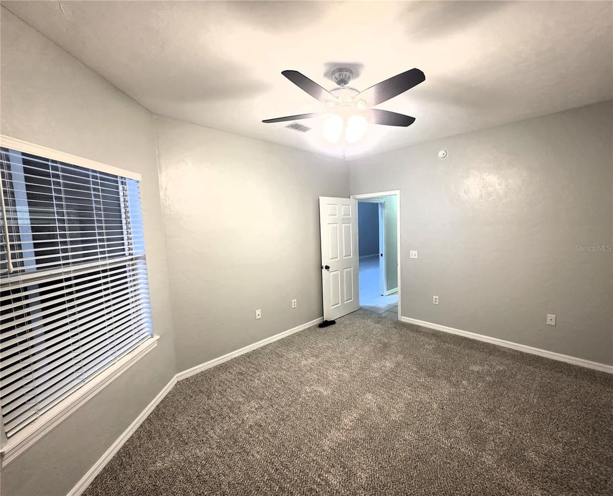 13200 NEWBERRY ROAD — photo 9 of 29