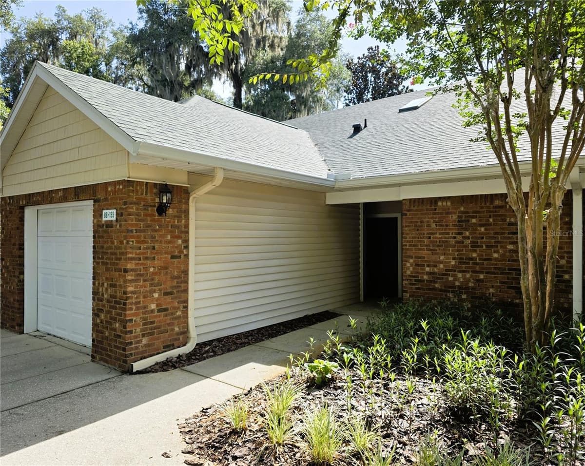 13200 NEWBERRY ROAD — photo 1 of 29