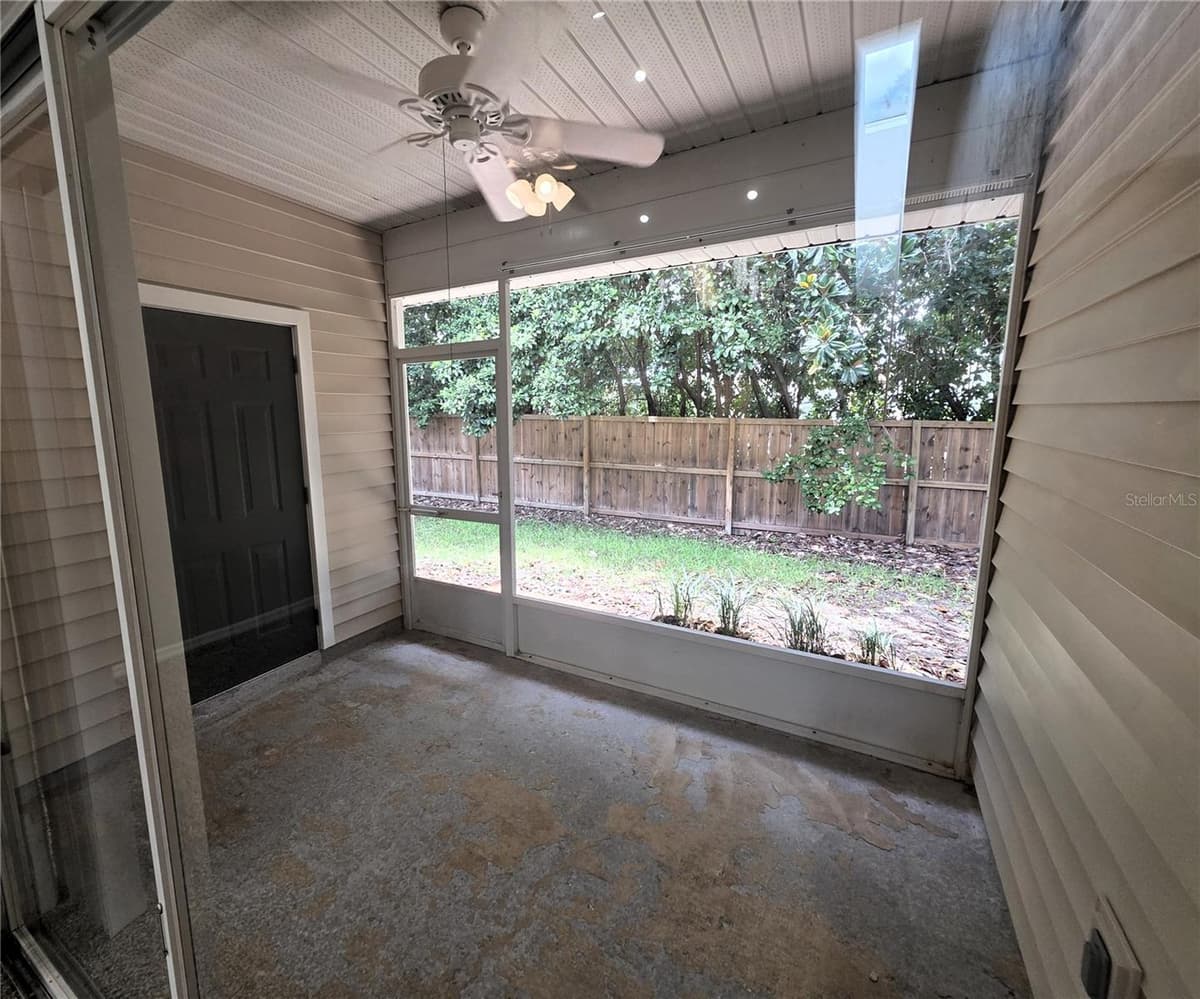13200 NEWBERRY ROAD — photo 19 of 29