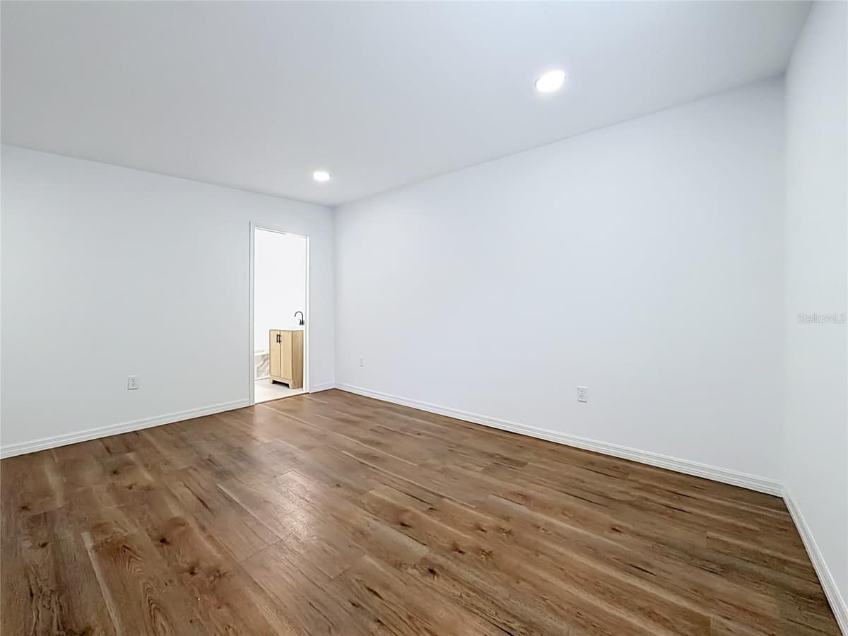 13300 91ST PLACE — photo 15 of 28
