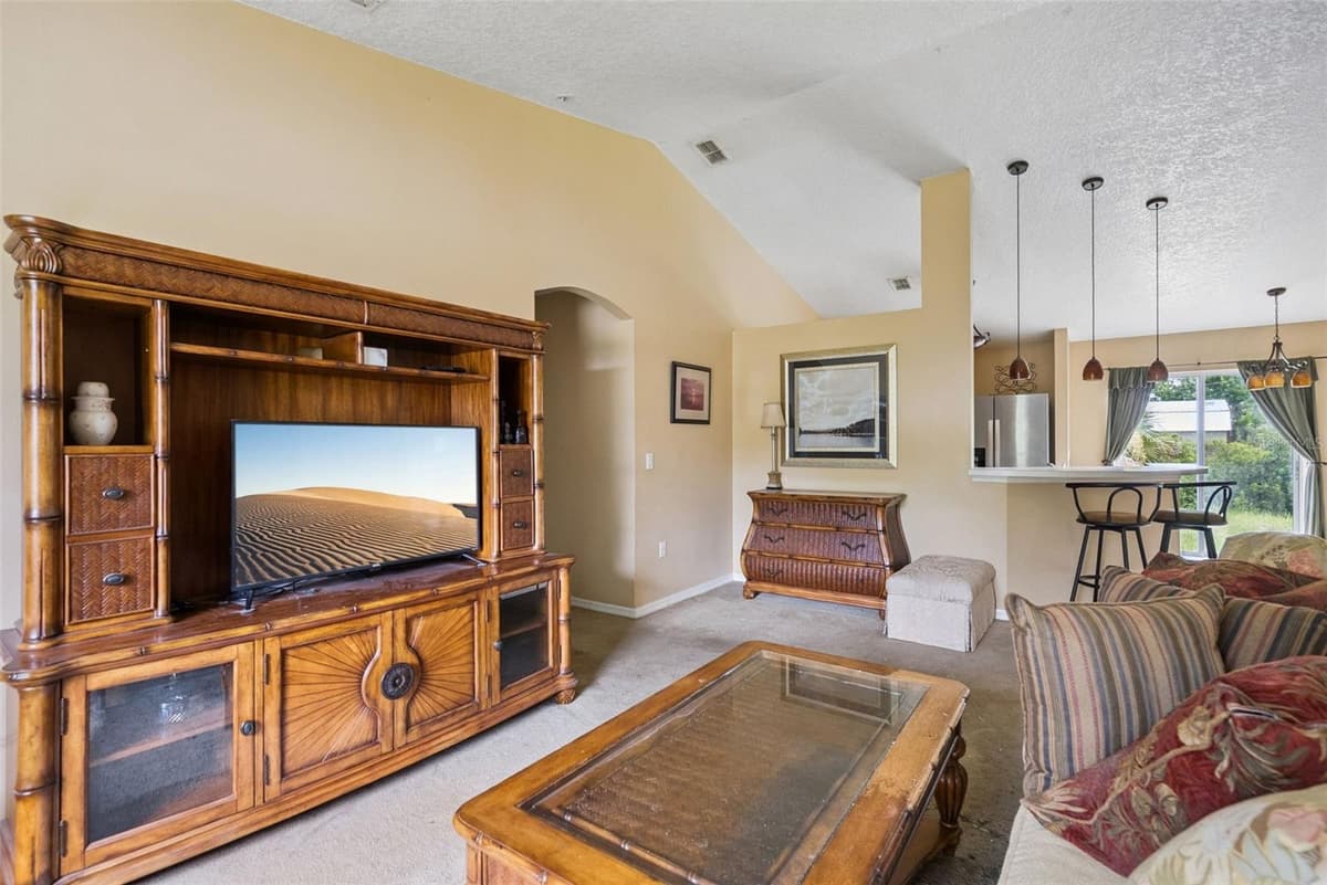 3403 QUEEN PALM DRIVE — photo 9 of 43