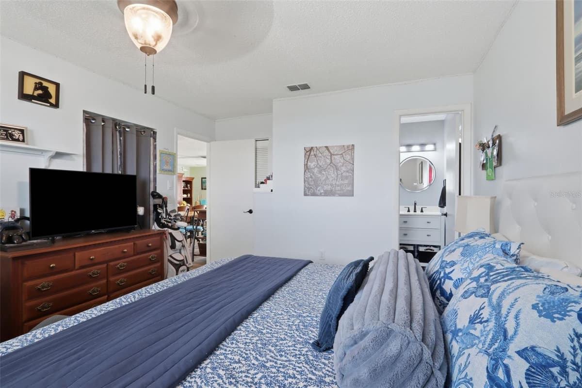 510 CIRCLEWOOD DRIVE — photo 18 of 19