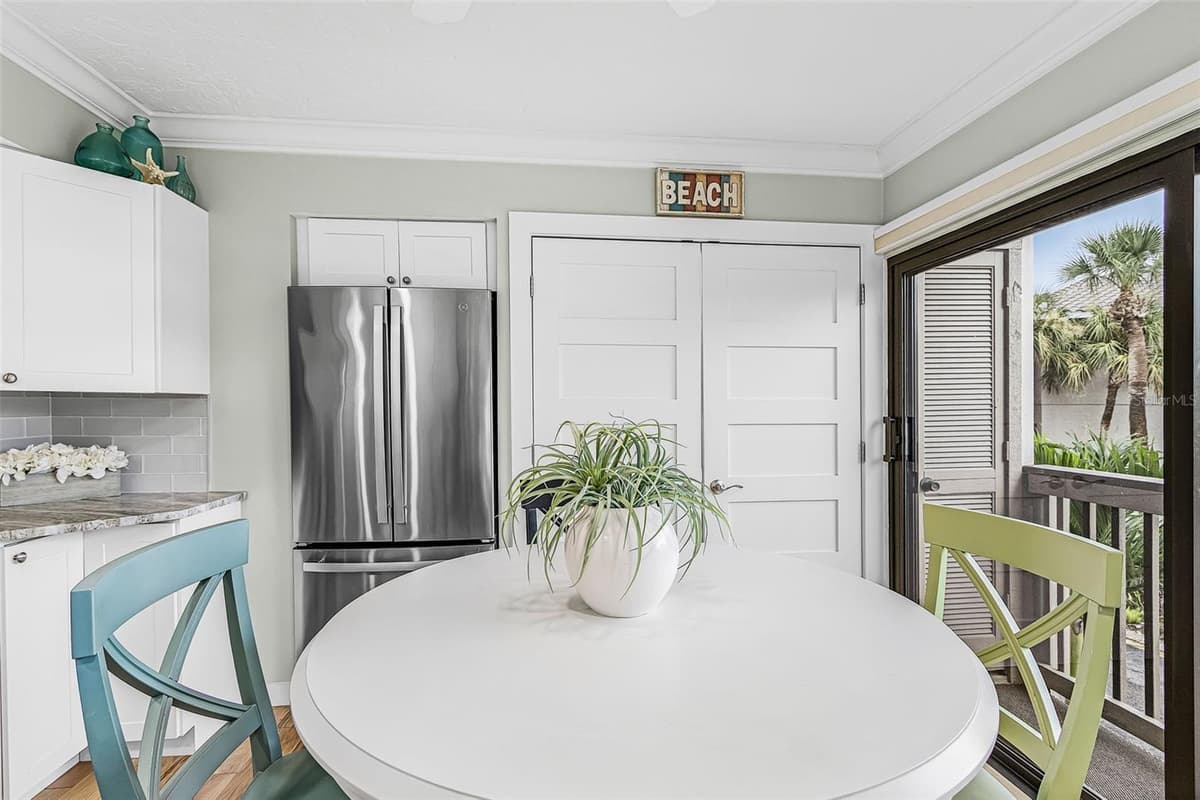 1135 LAKE HOUSE CIRCLE — photo 19 of 29