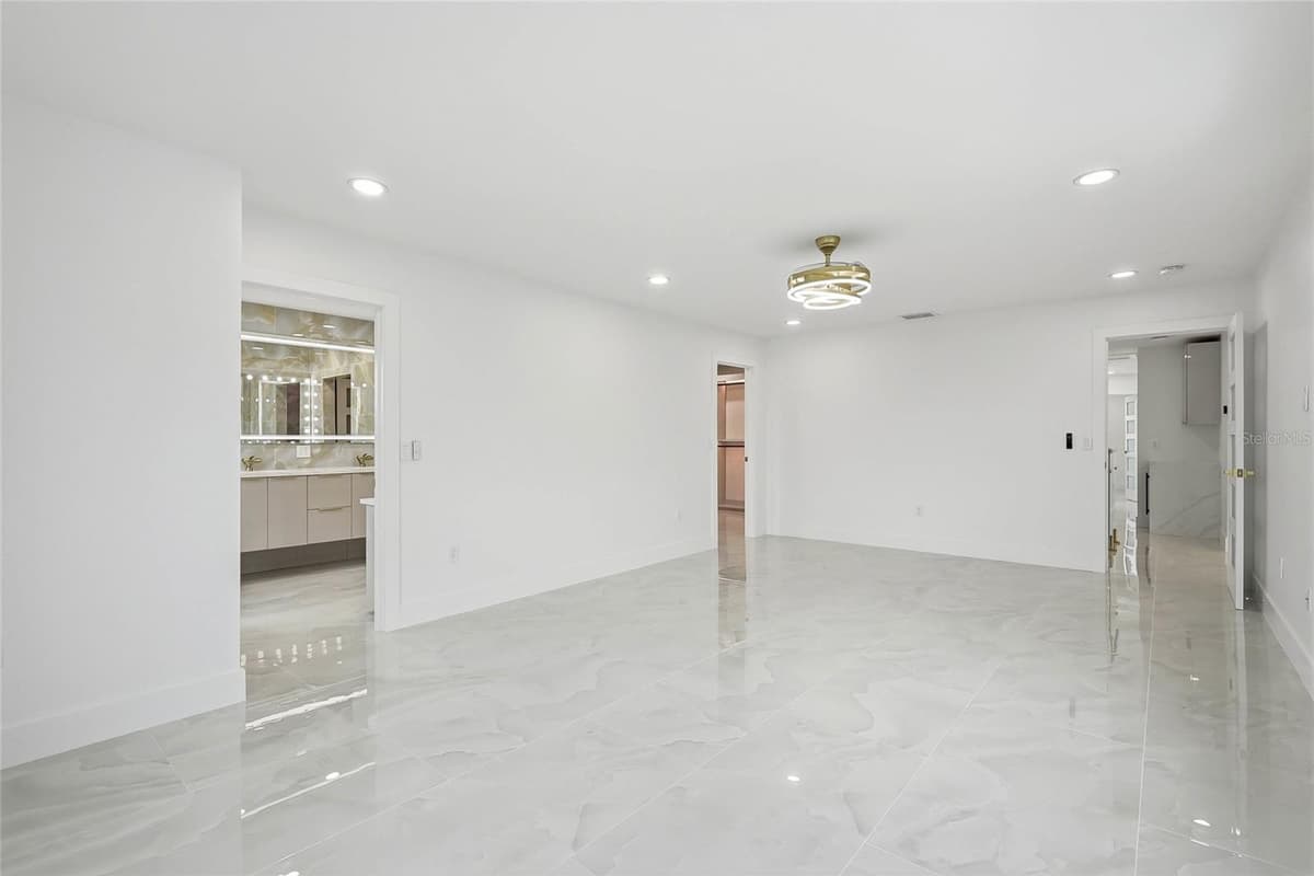 10627 HATTERAS DRIVE — photo 39 of 83