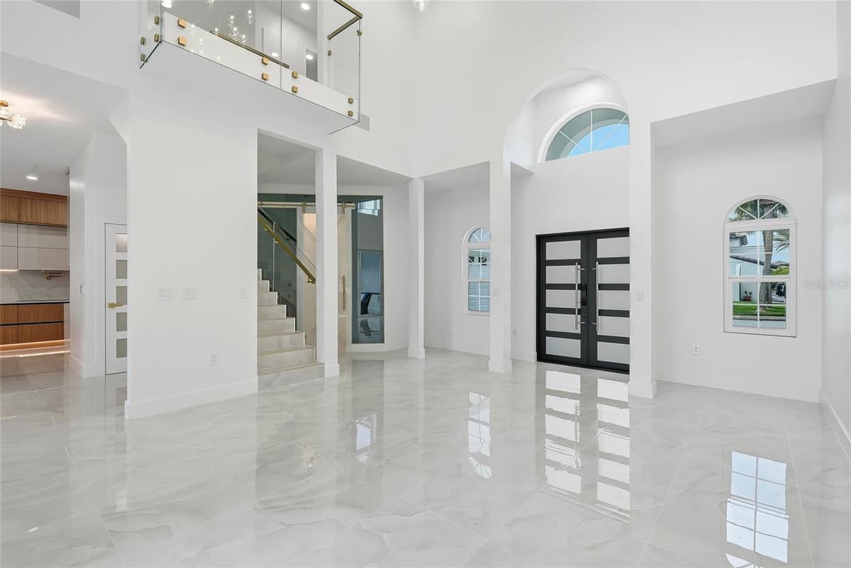 10627 HATTERAS DRIVE — photo 10 of 83