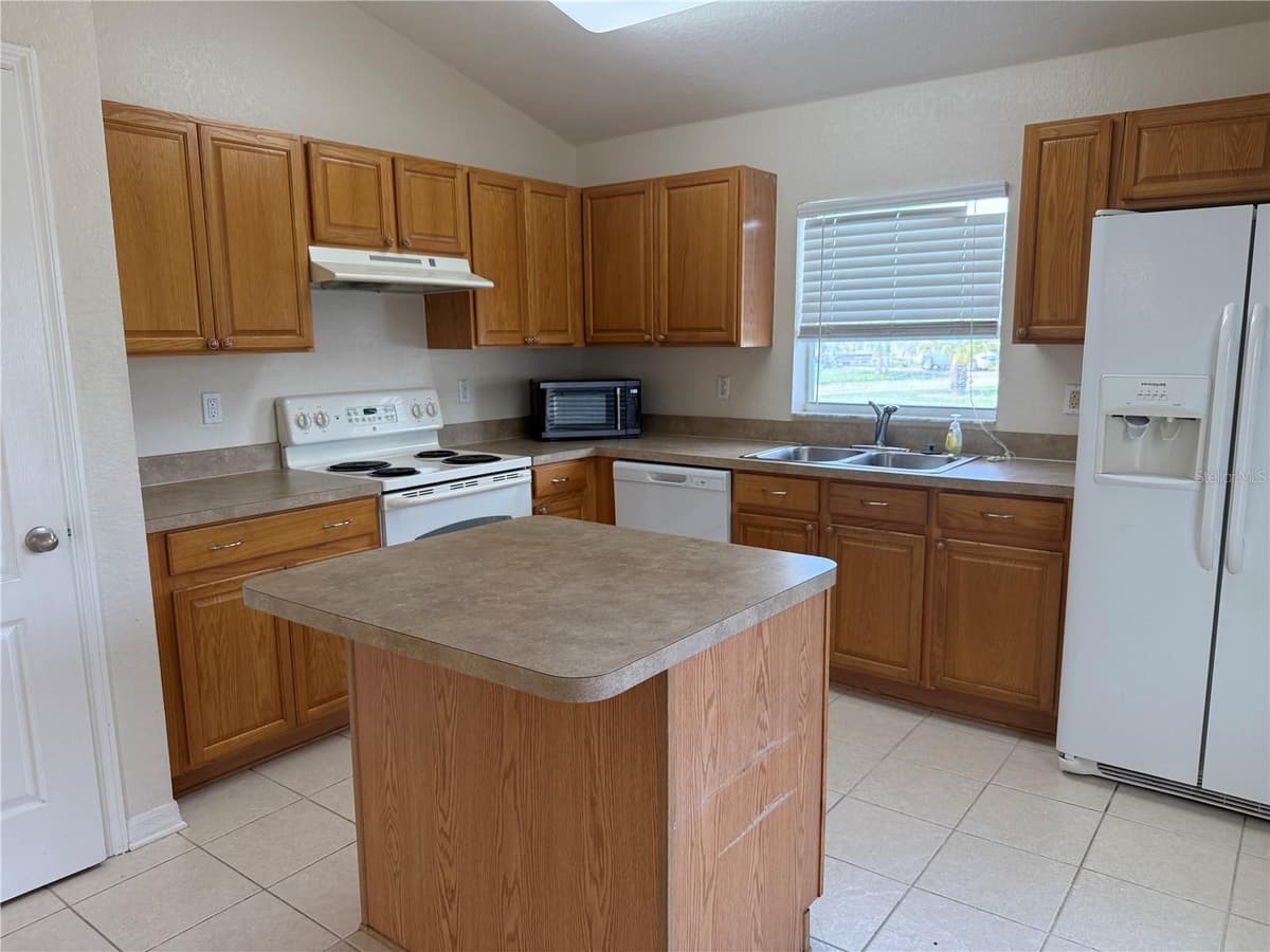 4112 ISLAND LAKES DRIVE — photo 32 of 72