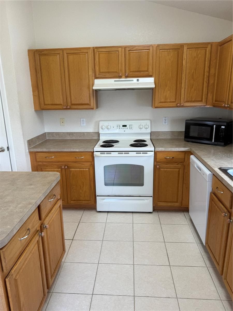 4112 ISLAND LAKES DRIVE — photo 33 of 72