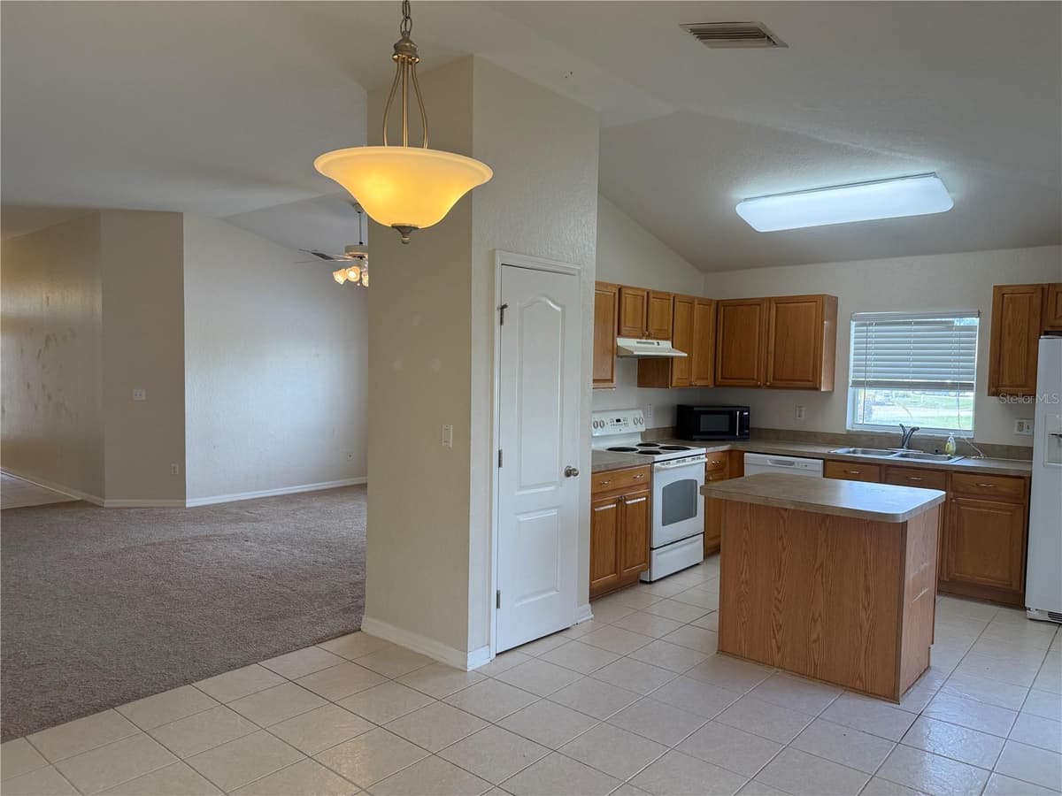 4112 ISLAND LAKES DRIVE — photo 30 of 72