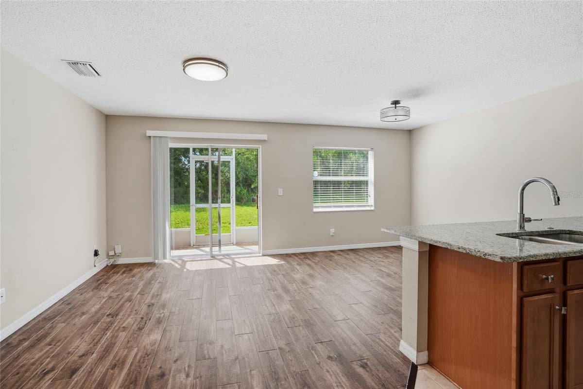 4610 WINDING RIVER WAY — photo 6 of 38