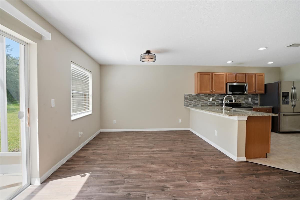 4610 WINDING RIVER WAY — photo 8 of 38