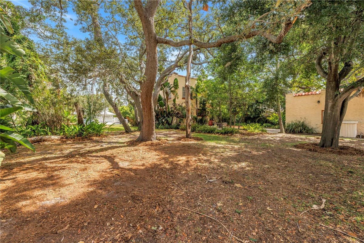 6120 5TH AVENUE — photo 32 of 38