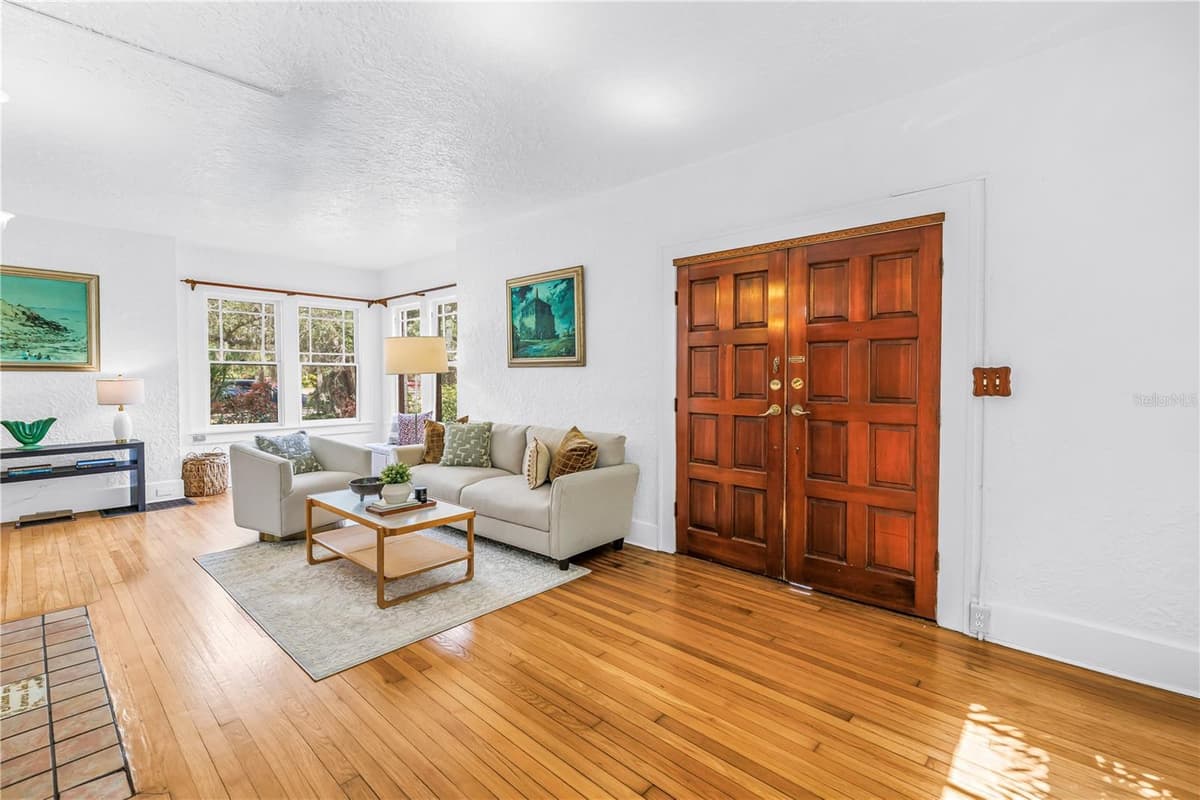 6120 5TH AVENUE — photo 7 of 38
