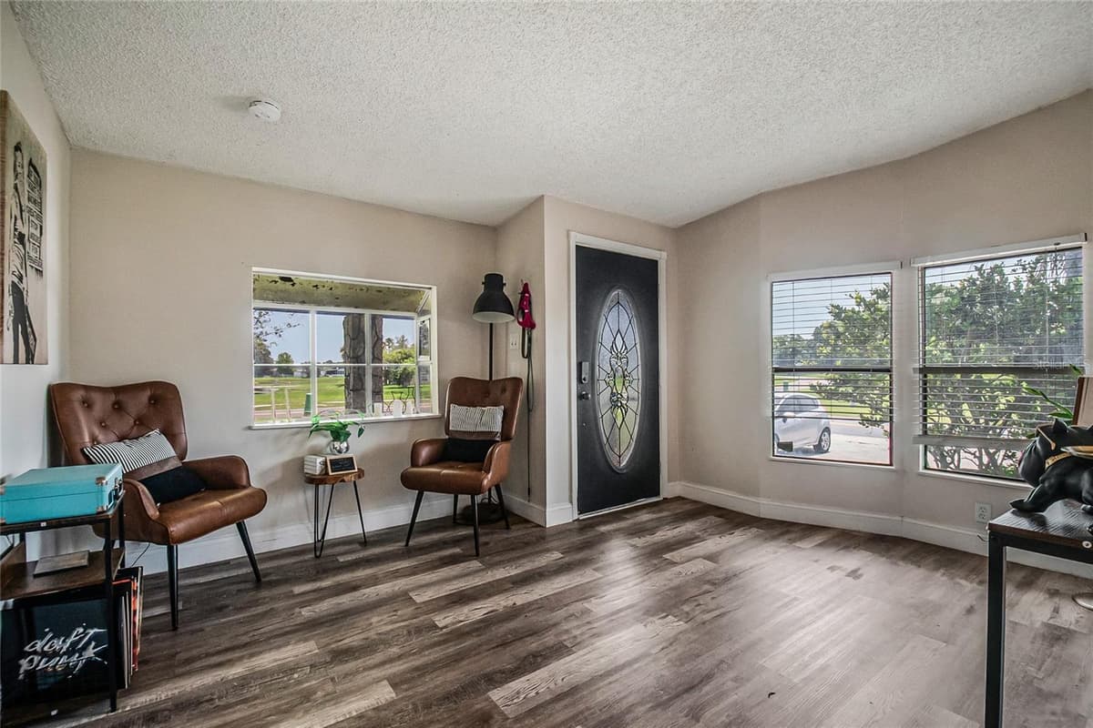 2602 EINWOOD DRIVE — photo 4 of 52