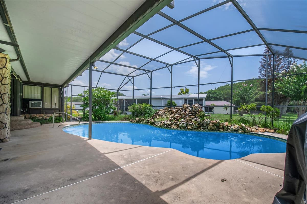 2602 EINWOOD DRIVE — photo 37 of 52