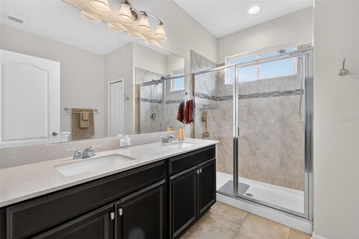 3115 ZANDER DRIVE — photo 19 of 41