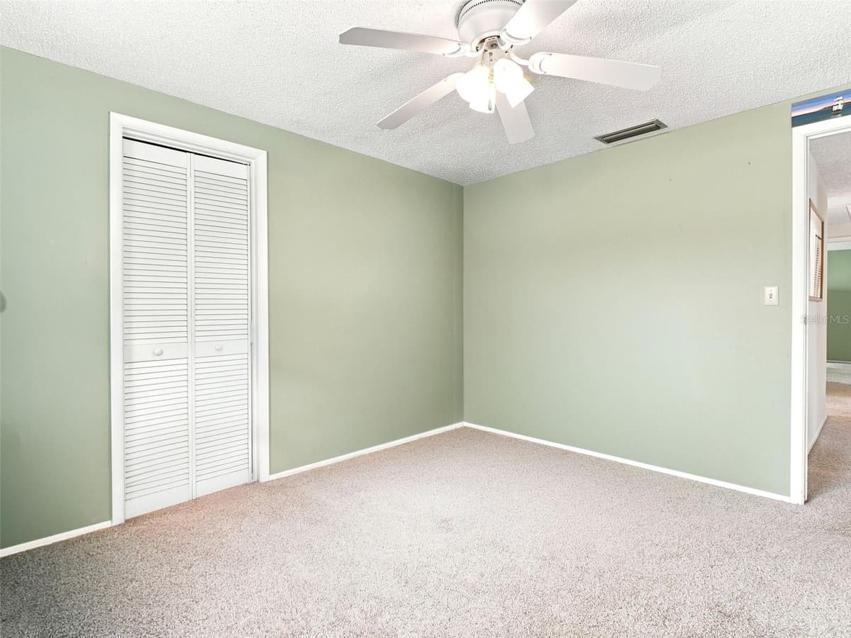 1071 PERSIMMON DRIVE — photo 42 of 47