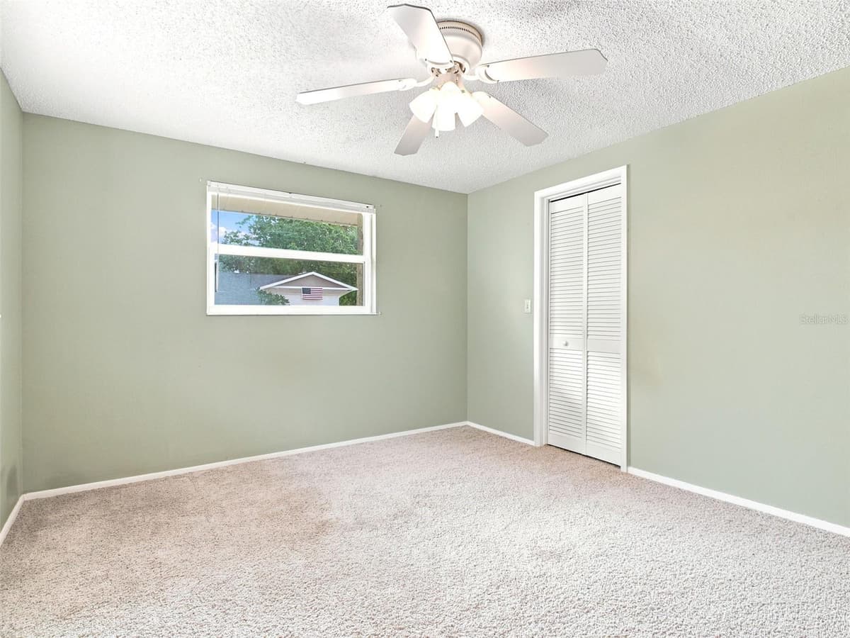 1071 PERSIMMON DRIVE — photo 41 of 47
