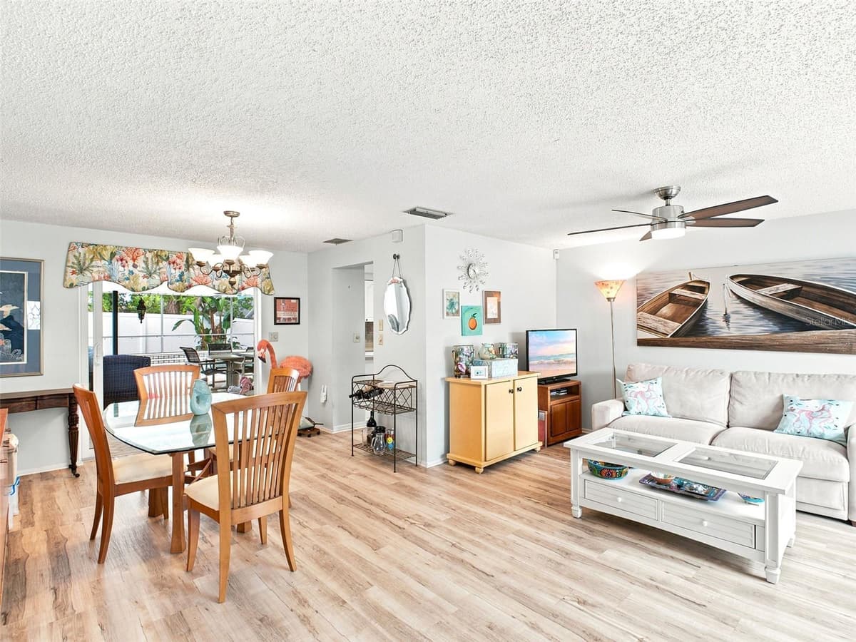1071 PERSIMMON DRIVE — photo 4 of 47