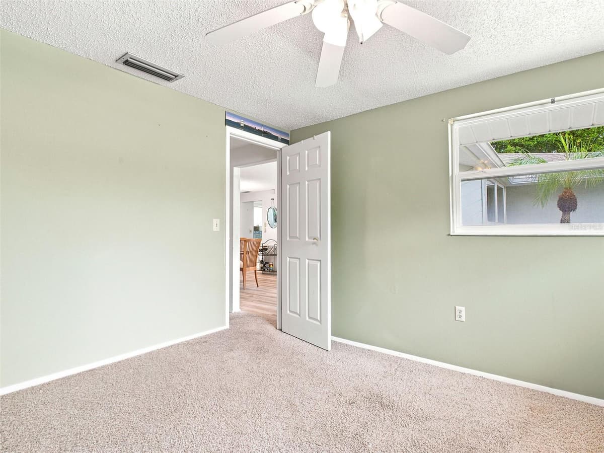 1071 PERSIMMON DRIVE — photo 43 of 47