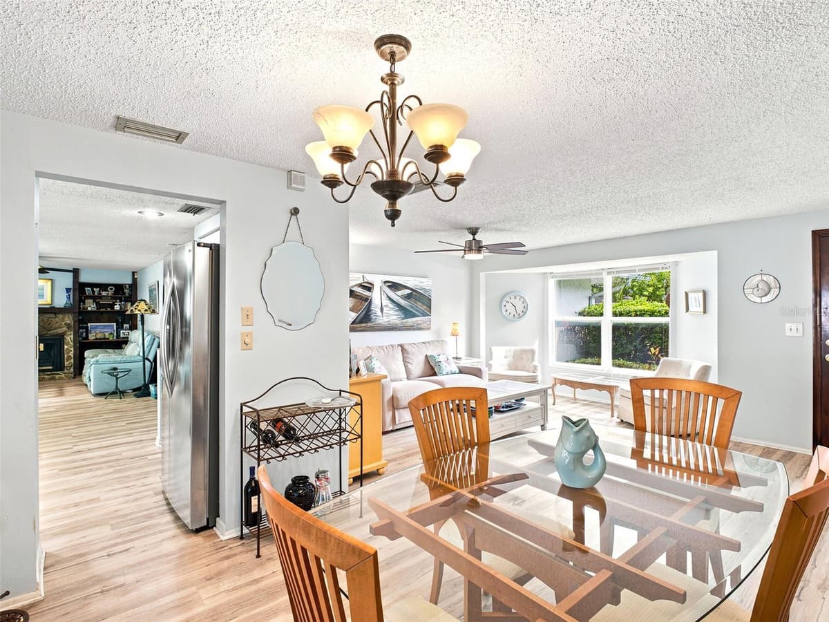 1071 PERSIMMON DRIVE — photo 10 of 47
