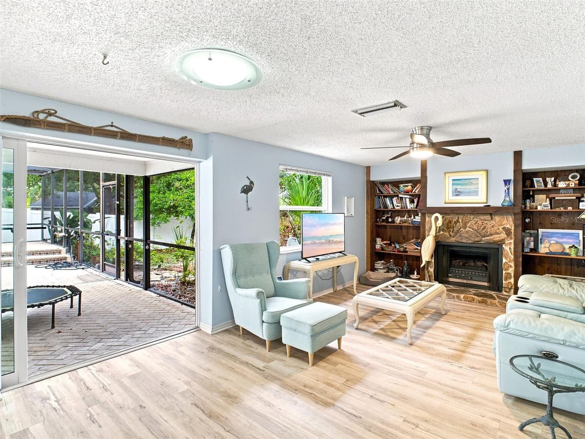 1071 PERSIMMON DRIVE — photo 3 of 47