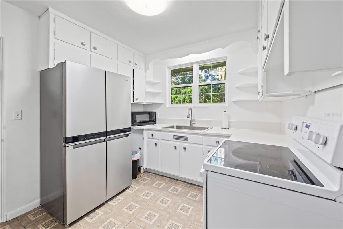 1443 VALE COURT — photo 13 of 30