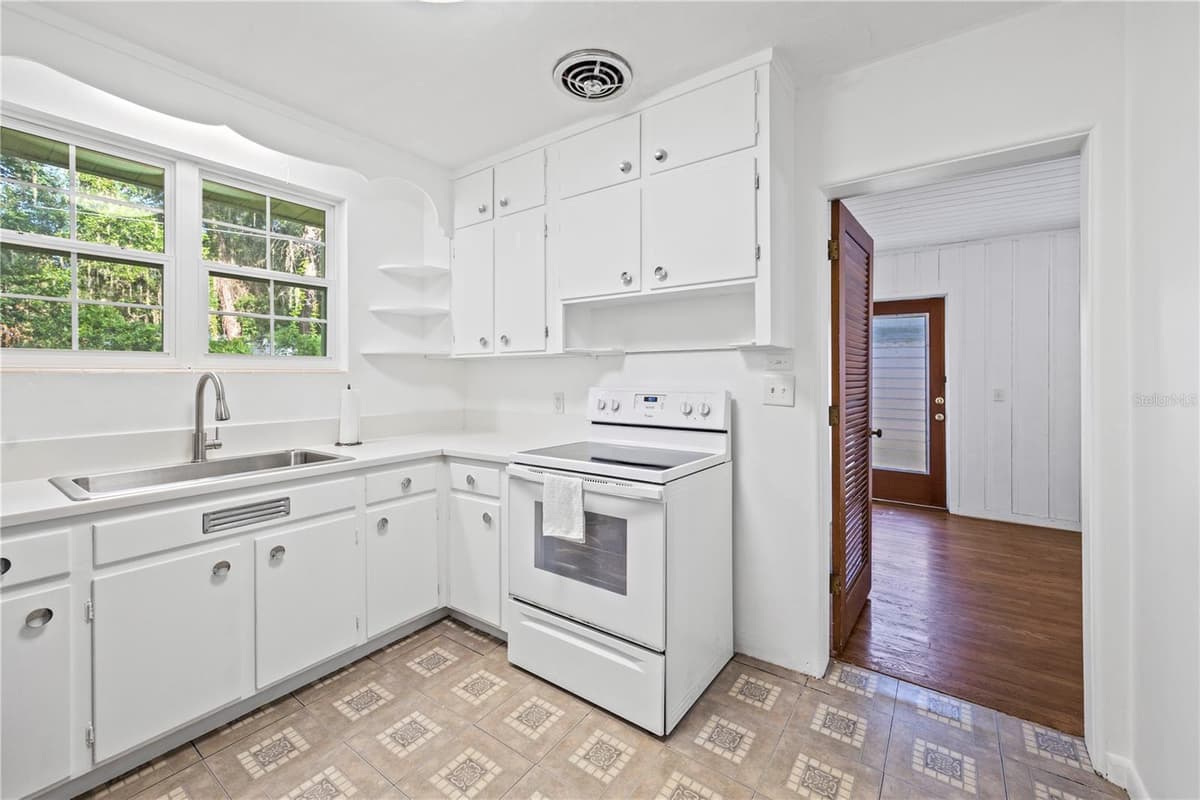1443 VALE COURT — photo 14 of 30