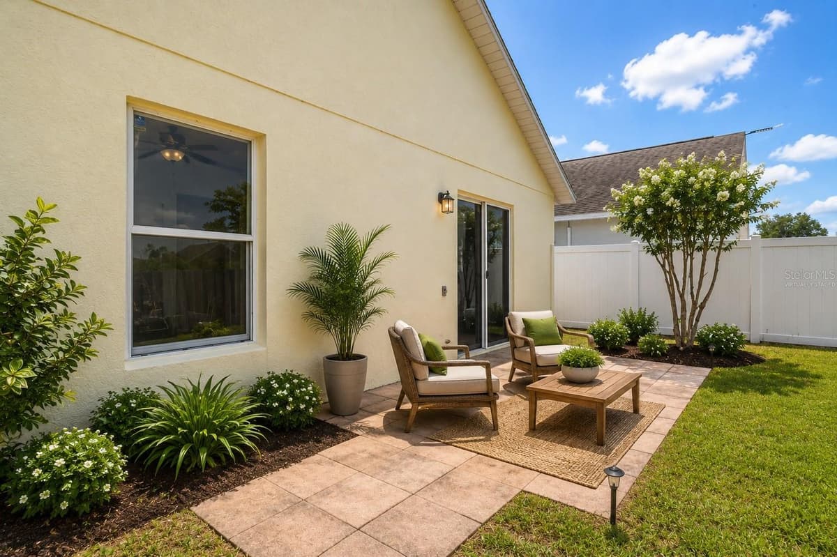 3018 PINEDA DRIVE — photo 32 of 36