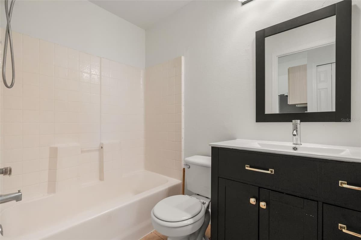 3018 PINEDA DRIVE — photo 27 of 36