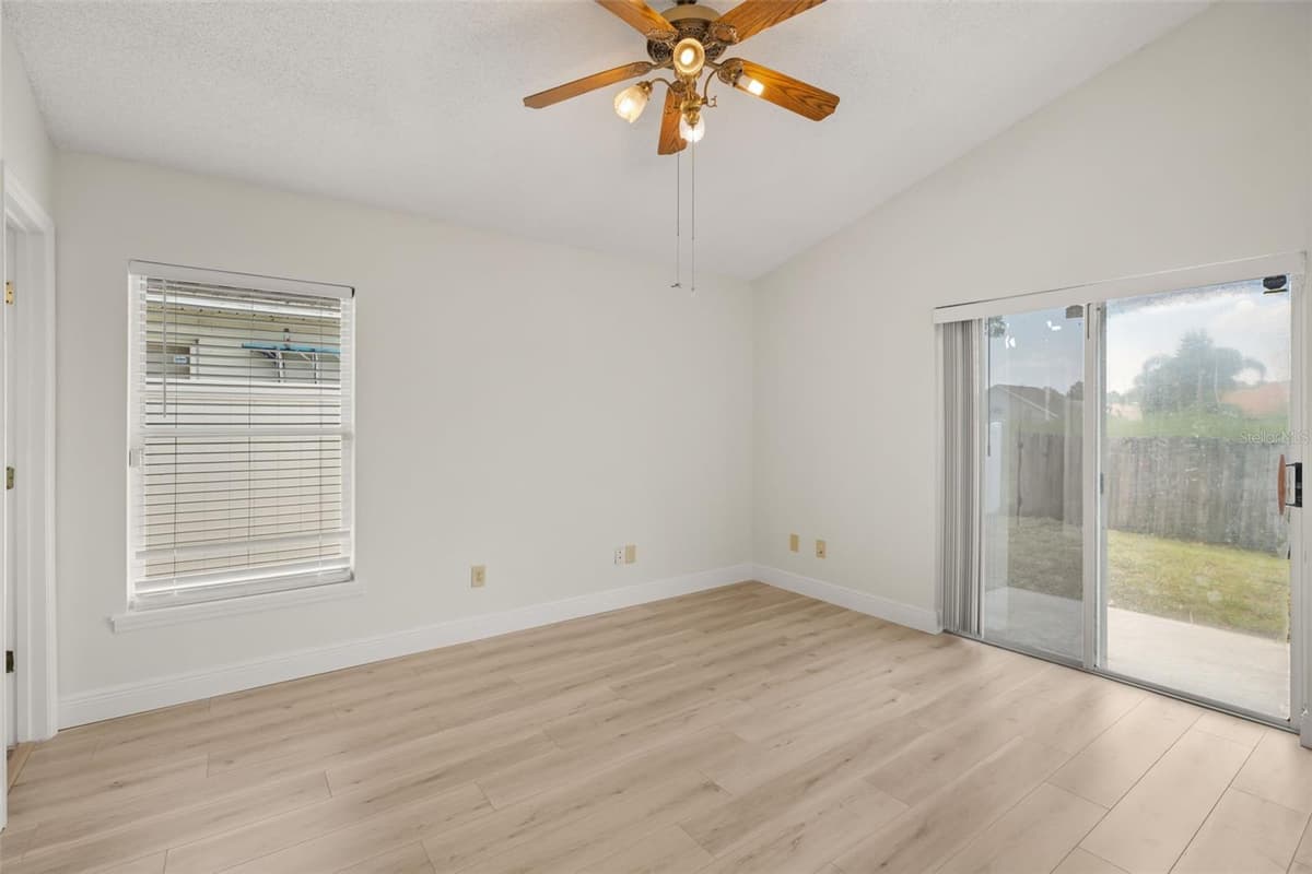 3018 PINEDA DRIVE — photo 17 of 36
