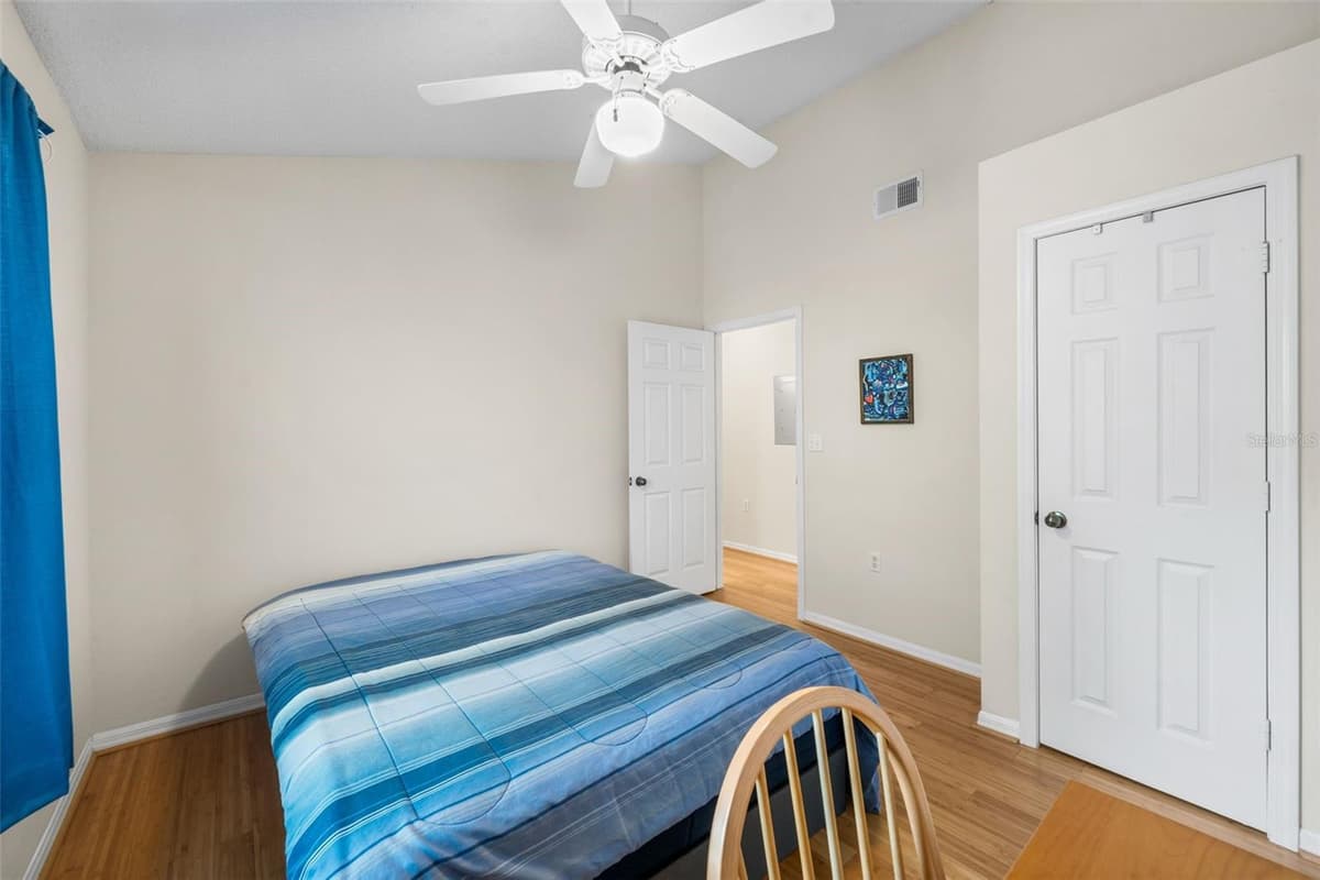 10000 52ND AVENUE — photo 17 of 27
