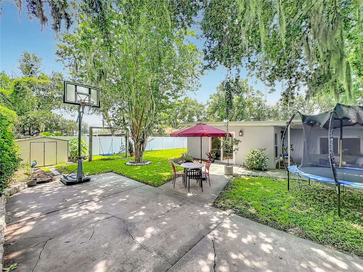 216 BLOSSOM LANE — photo 47 of 63