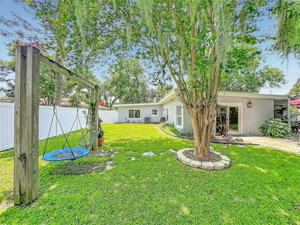 216 BLOSSOM LANE — photo 49 of 63