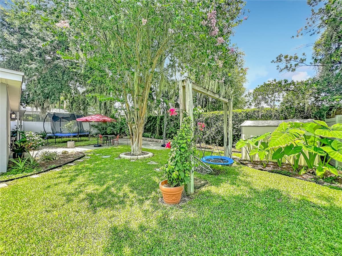 216 BLOSSOM LANE — photo 52 of 63