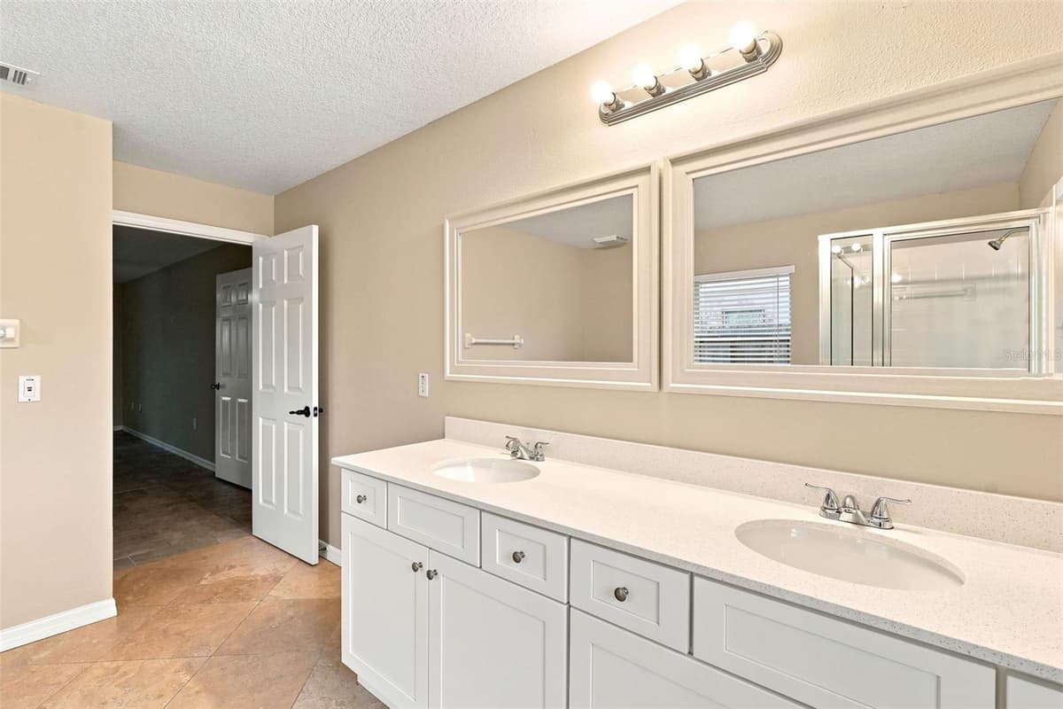 521 TACOMA AVENUE — photo 26 of 57