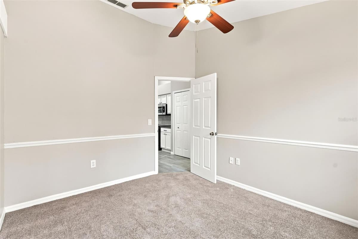 521 TACOMA AVENUE — photo 22 of 57