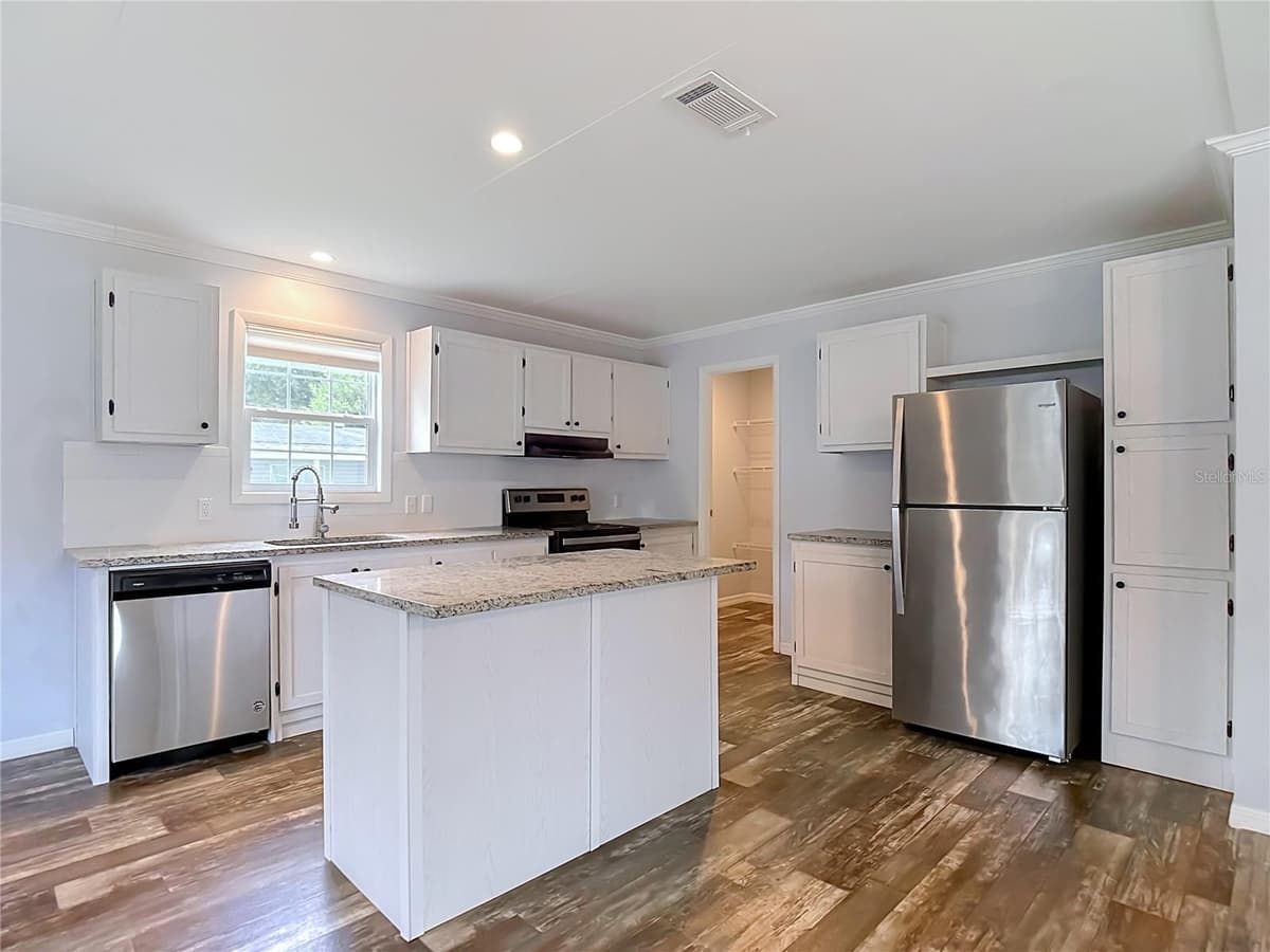 2908 KINGSWOOD CIRCLE — photo 19 of 54