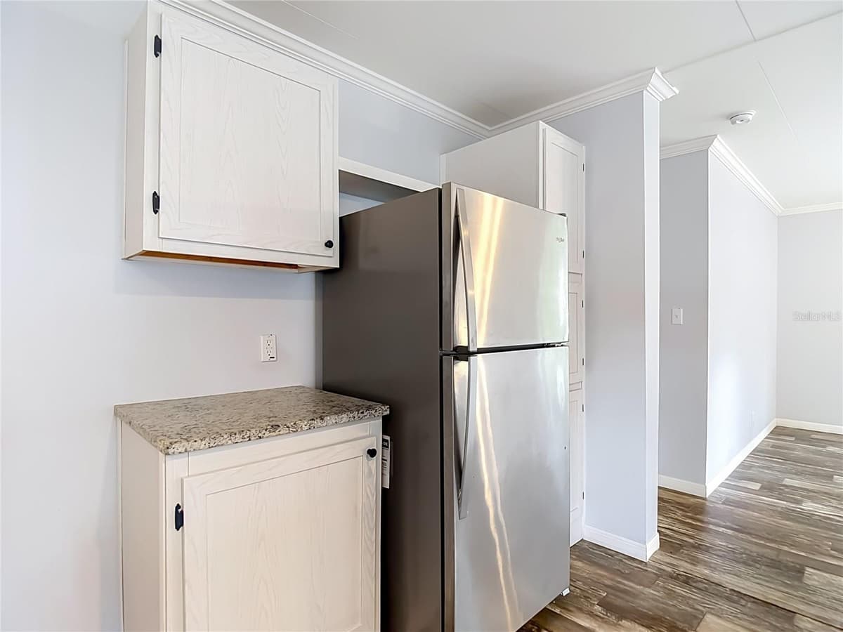 2908 KINGSWOOD CIRCLE — photo 14 of 54