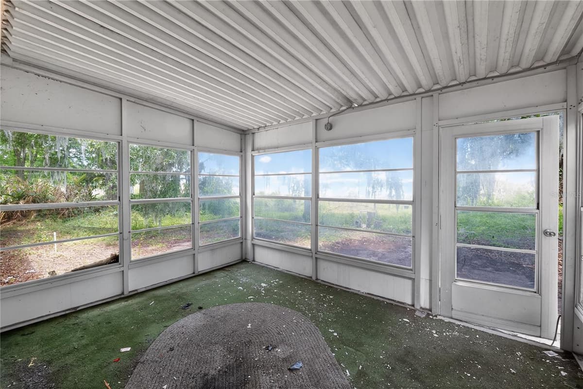 320 LAKE MILLSITE ROAD — photo 11 of 27