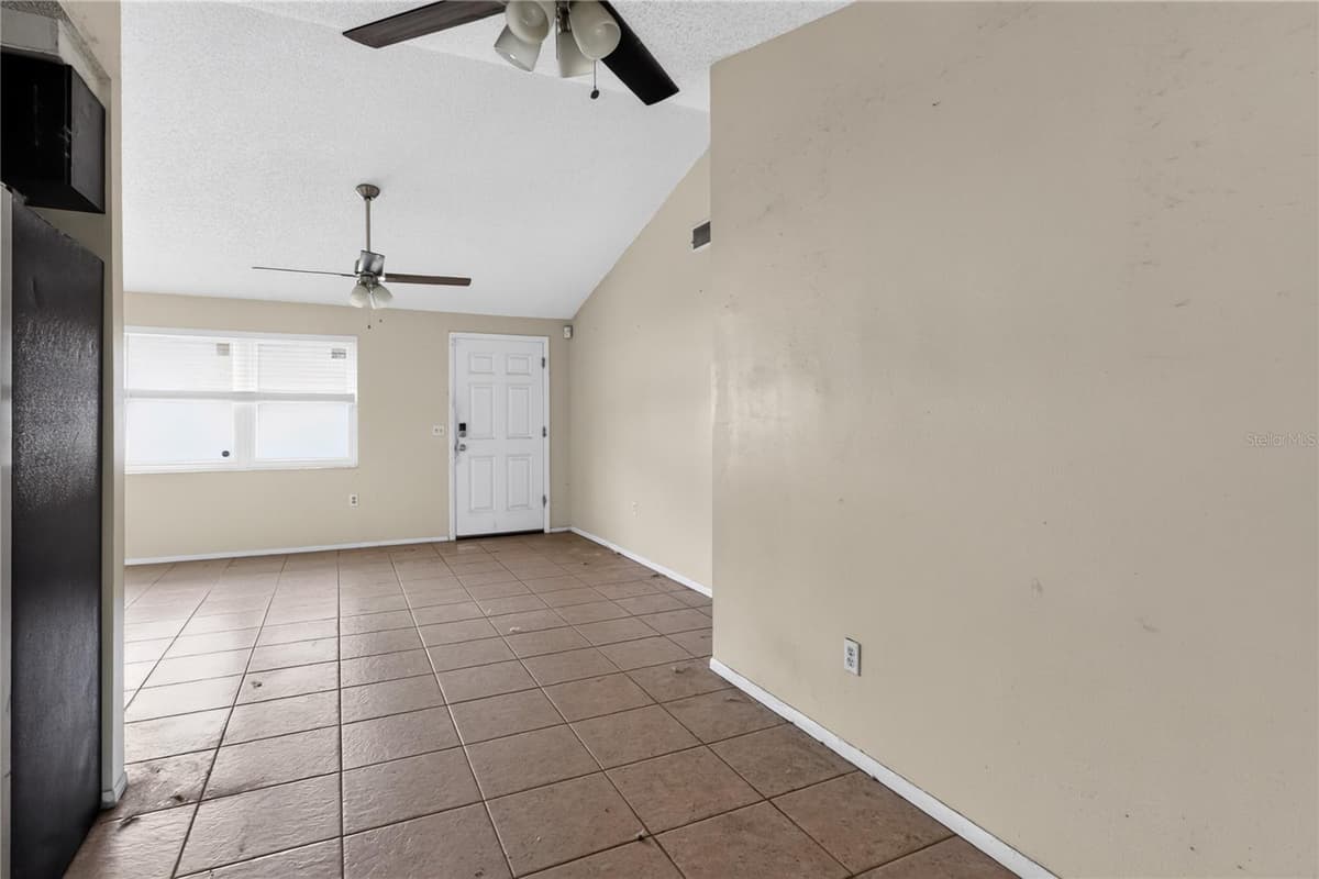 7036 ASHWOOD DRIVE — photo 17 of 30