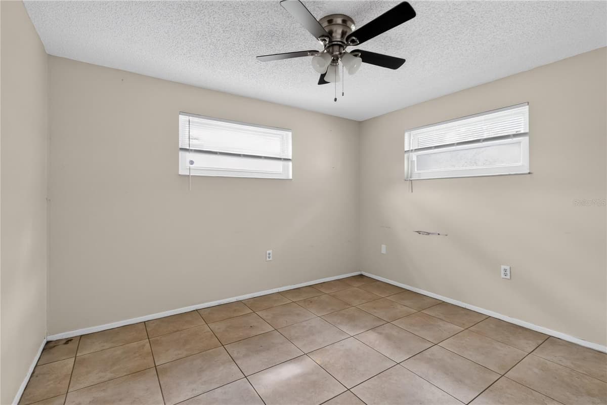 7036 ASHWOOD DRIVE — photo 8 of 30