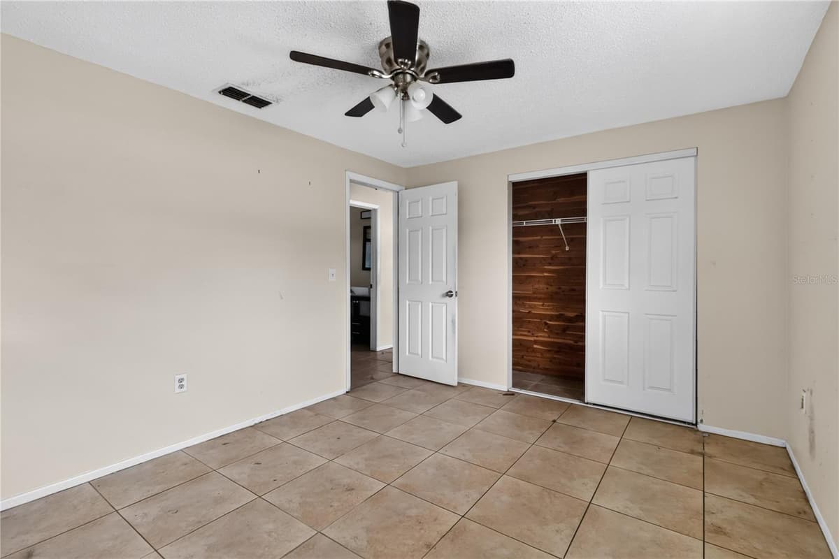 7036 ASHWOOD DRIVE — photo 7 of 30