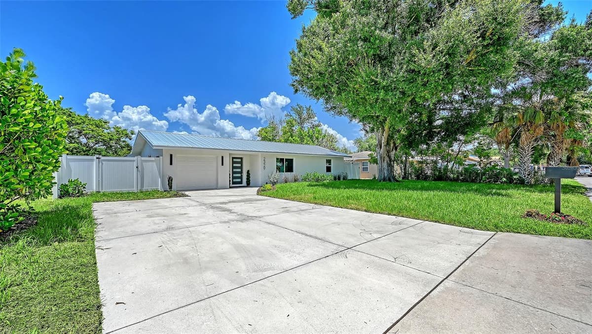 2329 ROSE STREET — photo 4 of 50