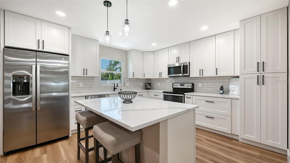 2329 ROSE STREET — photo 9 of 50