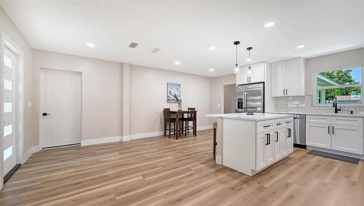 2329 ROSE STREET — photo 11 of 50