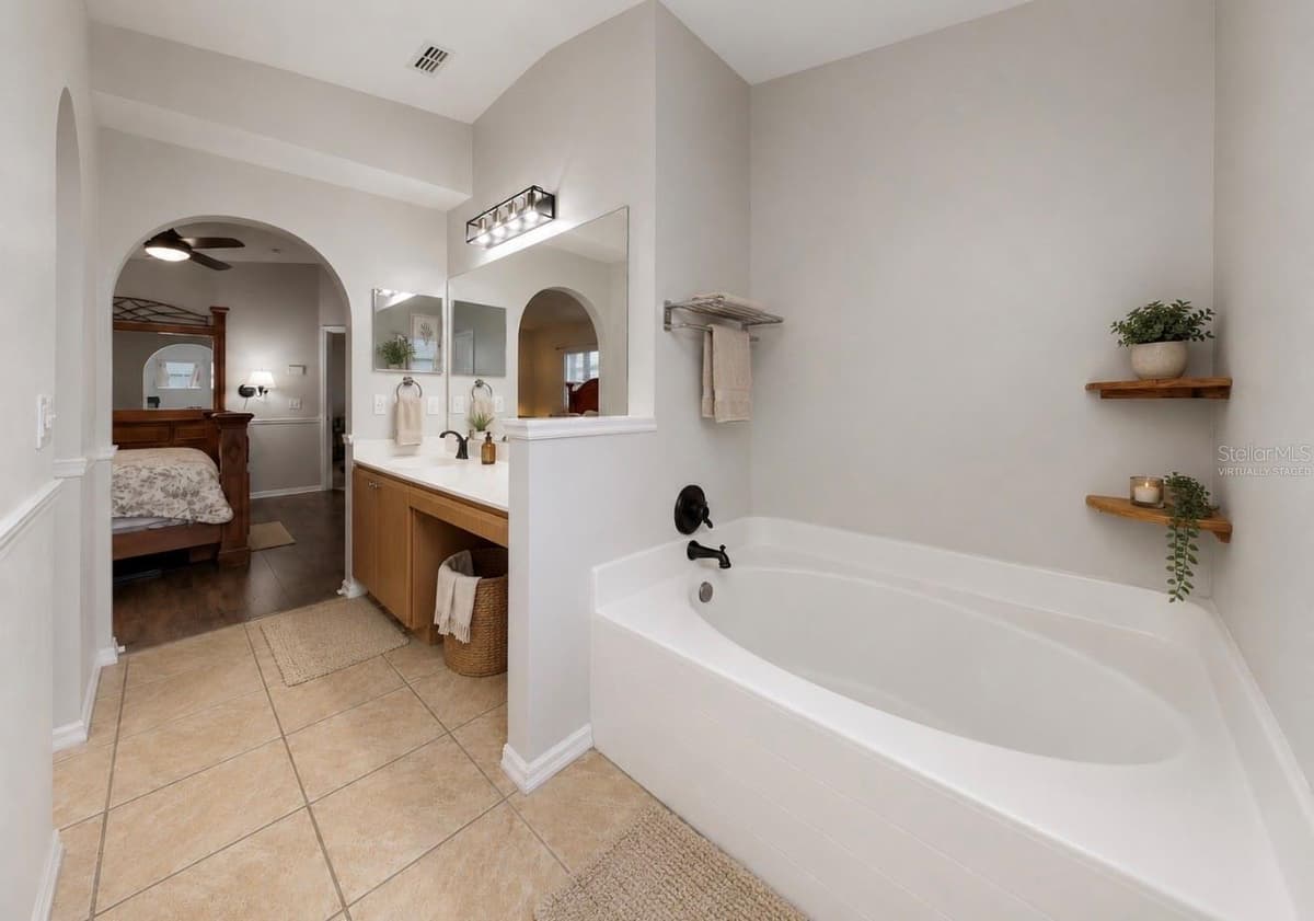 12740 LAKE VISTA DRIVE — photo 31 of 43