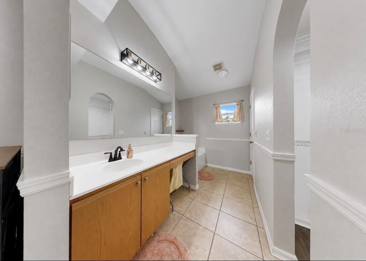 12740 LAKE VISTA DRIVE — photo 28 of 43